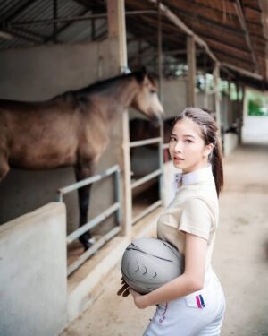 Sananthachat Thanapatpisal Instagram - My outfit @horsemega