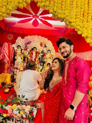 Sanchari Mondal Instagram - Anirban & Sanchari ❤️
"Anurager chowa" @starjalsha 9:30pm
