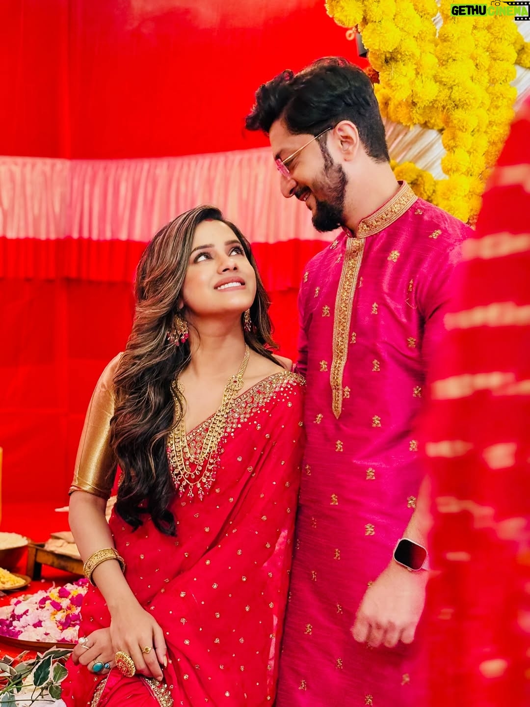 Sanchari Mondal - 2.1K Likes - Anirban & Sanchari ❤️
"Anurager chowa" @starjalsha 9:30pm