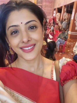 Sanchita Banerjee Instagram - Subho Ashtami 🙏❤️😇

#bengali #festival #pure #devine #love #instagood #instadaily #positivity #blessed #cute #sanchitabanerjee #smile #mumbai #fun #happy #picoftheday #sanchitaa #ootd