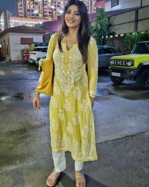 Sanchita Banerjee Instagram - Evening Vibes 💛💛💛

#evening #positivity #love #instagood #sanchitabanerjee #cute #actorslife #sanchitaa #blessed #instamood #instadaily #ootd #picoftheday #smile #happy