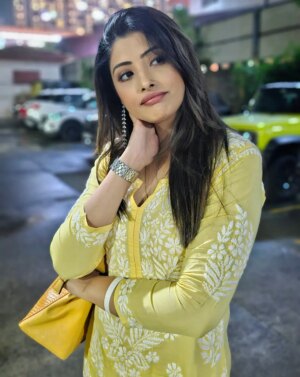 Sanchita Banerjee Instagram - Evening Vibes 💛💛💛

#evening #positivity #love #instagood #sanchitabanerjee #cute #actorslife #sanchitaa #blessed #instamood #instadaily #ootd #picoftheday #smile #happy