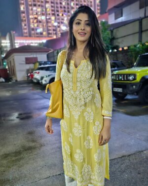 Sanchita Banerjee Instagram - Evening Vibes 💛💛💛

#evening #positivity #love #instagood #sanchitabanerjee #cute #actorslife #sanchitaa #blessed #instamood #instadaily #ootd #picoftheday #smile #happy