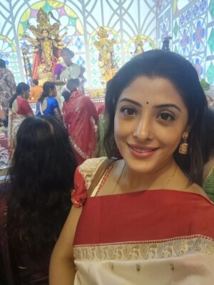 Sanchita Banerjee Instagram - Subho Ashtami 🙏❤️😇

#bengali #festival #pure #devine #love #instagood #instadaily #positivity #blessed #cute #sanchitabanerjee #smile #mumbai #fun #happy #picoftheday #sanchitaa #ootd