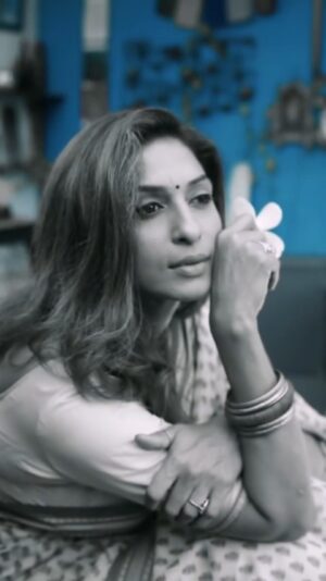 Sandhya Shetty Instagram - Unplanned days, wild thoughts, and the rhythm of freedom — sometimes the best moments are the ones that just happen💛

Videographer - @creativecollab
Makeup & Hair - @tabassumbhatii @tabassumbhatii.official
Designer - @kaushikshrimanker @shrimankerandyogi

#SandhyaShetty #NoFear #ElegantWoman #BeautyWithStrength #IndianActor #PowerAndGrace #ConfidenceUnlocked #Saree

[Sandhya Shetty, Supermodel Look, Indian Actor, Fierce Woman, Power Dressing, Saree Goals]