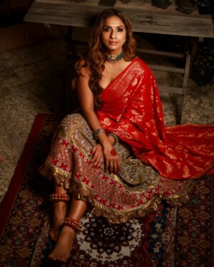 Sandhya Shetty Instagram - Red speaks of passion, gold whispers divinity, and together they reflect timeless traditions, eternal power, and the breathtaking beauty that defines every bride’s sacred journey through love and legacy❤️💫

Photographer - @creativecollab
Makeup & Hair - @tabassumbhatii
Designer - @kaushikshrimanker or @shrimankerandyogi

#SandhyaShetty #NoFear #ElegantWoman #BeautyWithStrength #IndianActor #PowerAndGrace 

[Sandhya Shetty, Supermodel Look, Indian Actor, Fierce Woman, Power Dressing]