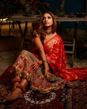 Sandhya Shetty Instagram - Red speaks of passion, gold whispers divinity, and together they reflect timeless traditions, eternal power, and the breathtaking beauty that defines every bride’s sacred journey through love and legacy❤️💫

Photographer - @creativecollab
Makeup & Hair - @tabassumbhatii
Designer - @kaushikshrimanker or @shrimankerandyogi

#SandhyaShetty #NoFear #ElegantWoman #BeautyWithStrength #IndianActor #PowerAndGrace 

[Sandhya Shetty, Supermodel Look, Indian Actor, Fierce Woman, Power Dressing]