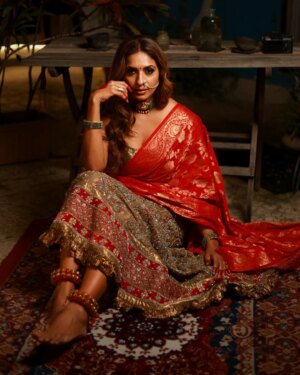 Sandhya Shetty Instagram - Red speaks of passion, gold whispers divinity, and together they reflect timeless traditions, eternal power, and the breathtaking beauty that defines every bride’s sacred journey through love and legacy❤️💫

Photographer - @creativecollab
Makeup & Hair - @tabassumbhatii
Designer - @kaushikshrimanker or @shrimankerandyogi

#SandhyaShetty #NoFear #ElegantWoman #BeautyWithStrength #IndianActor #PowerAndGrace 

[Sandhya Shetty, Supermodel Look, Indian Actor, Fierce Woman, Power Dressing]