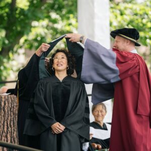 Sandra Oh Instagram - A Dr. for real reals!! 
(Okay, honorary) 
🙏 @DartmouthCollege for letting me DANCE IT OUT w/ the Dartmouth Grads of ‘25 🎓
& the privilege of giving this yrs Commencement Speech (link in bio) 
Thank you Evan Endicott my speech sherpa for your guidance and friendship,
@ShondaRhimes for your creative sisterhood

Congratulations to fellow honorands @MikaelaShiffrin, David Benioff, Judy Geer, Lynn Trujillo, Antonia Novello, and the Rev. William Greason!

Photo Credits: Katie Lenhart