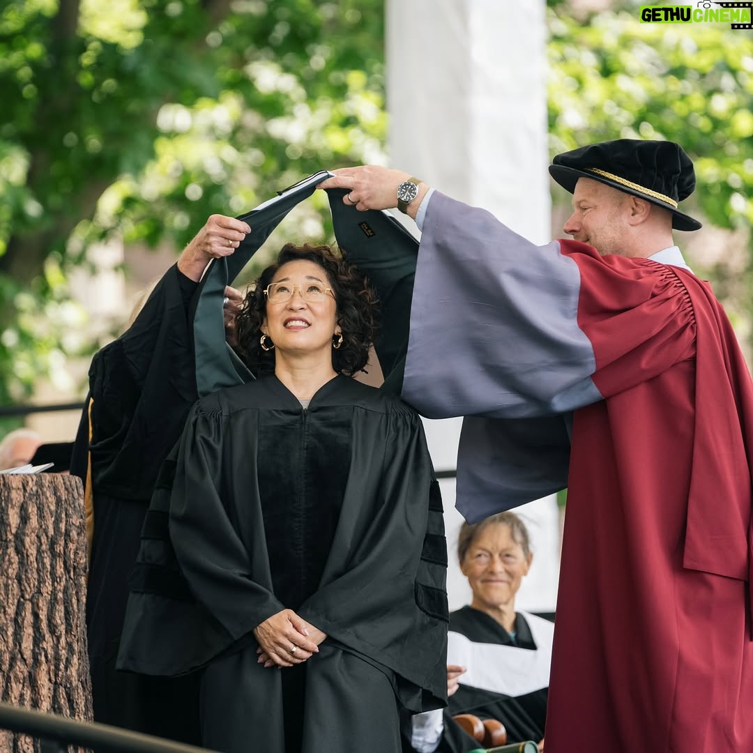 Sandra Oh - 1.7 Million Likes - A Dr. for real reals!! 
(Okay, honorary) 
🙏 @DartmouthCollege for letting me DANCE IT OUT w/ the Dartmouth Grads of ‘25 🎓
& the privilege of giving this yrs Commencement Speech (link in bio) 
Thank you Evan Endicott my speech sherpa for your guidance and friendship,
@ShondaRhimes for your creative sisterhood

Congratulations to fellow honorands @MikaelaShiffrin, David Benioff, Judy Geer, Lynn Trujillo, Antonia Novello, and the Rev. William Greason!

Photo Credits: Katie Lenhart