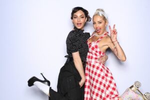 Sandra Vergara Instagram - Happy birthday!!! @themarybonnet we LOVE you!!! ššš«¶šš @p.s.photobooth
