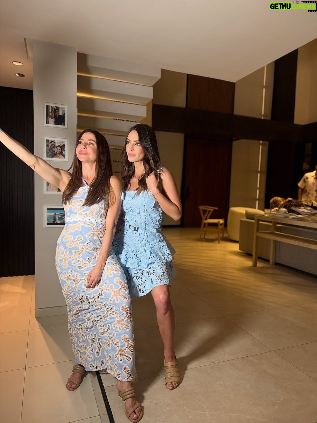 Sandra Vergara - 3 Likes - Gracias a la más top, mejor hermana del mundo por haberme dado la mejor fiesta de cumpleaños posible! @veronica_vergara mi héroe mi soulmate forever! Thank you sis for throwing me the best birthday party, with my family and friends since high school! Y ni se diga @riadfayad gracias por ser el mejor cuñi del mundo 🫶✨✨✨
