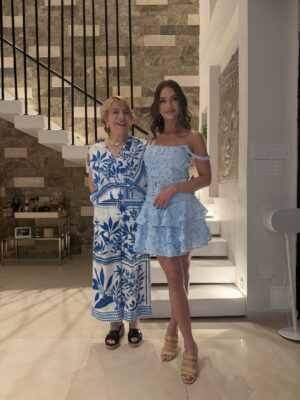 Sandra Vergara Instagram - Gracias a la mĆ”s top, mejor hermana del mundo por haberme dado la mejor fiesta de cumpleaƱos posible! @veronica_vergara mi hĆ©roe mi soulmate forever! Thank you sis for throwing me the best birthday party, with my family and friends since high school! Y ni se diga @riadfayad gracias por ser el mejor cuƱi del mundo š«¶āØāØāØ