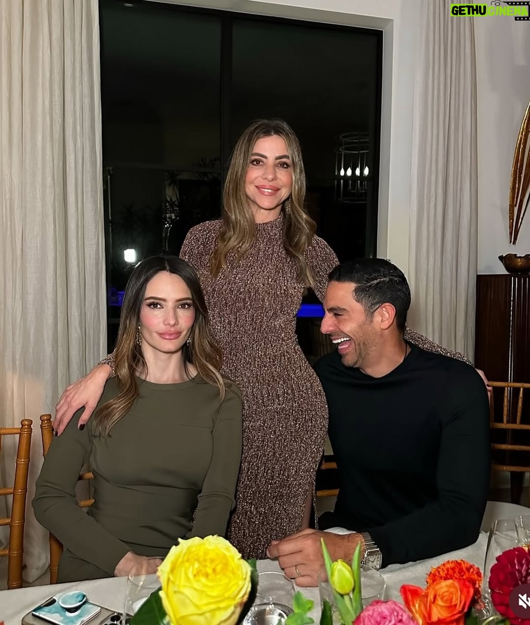 Sandra Vergara - 3 Likes - Happy birthday to the best sister in the entire universe!! Mi héroe, my day 1! Eres el orgullo más grande y lo más bello de la vida mi VEVE 🫶✨ te amooo! Happy birthday you sexy fox!!! @veronica_vergara