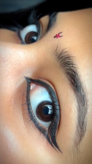 Sanjana Instagram - BTS ❤️✨
#eye #eyeliner #behindthescenes