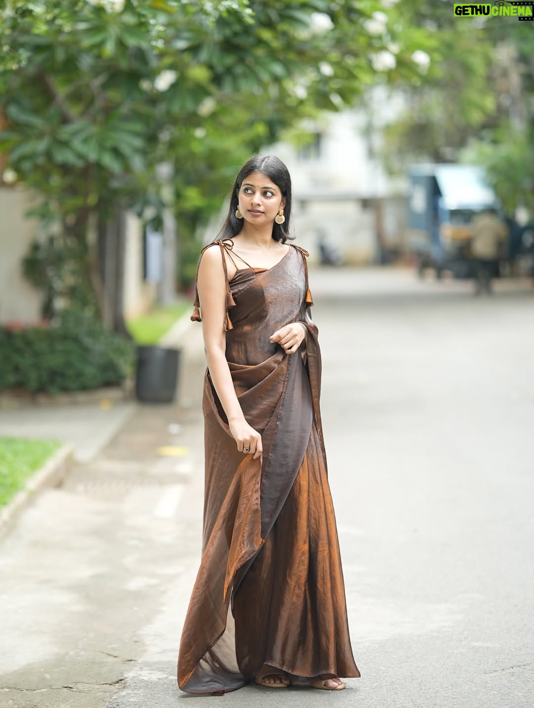 Sanjana - 82.7K Likes - 🤎✨

Outfit : @dresscape_ 🤎🫶🏻

Photography : @prasami_photography ✨

#brown #sareepost