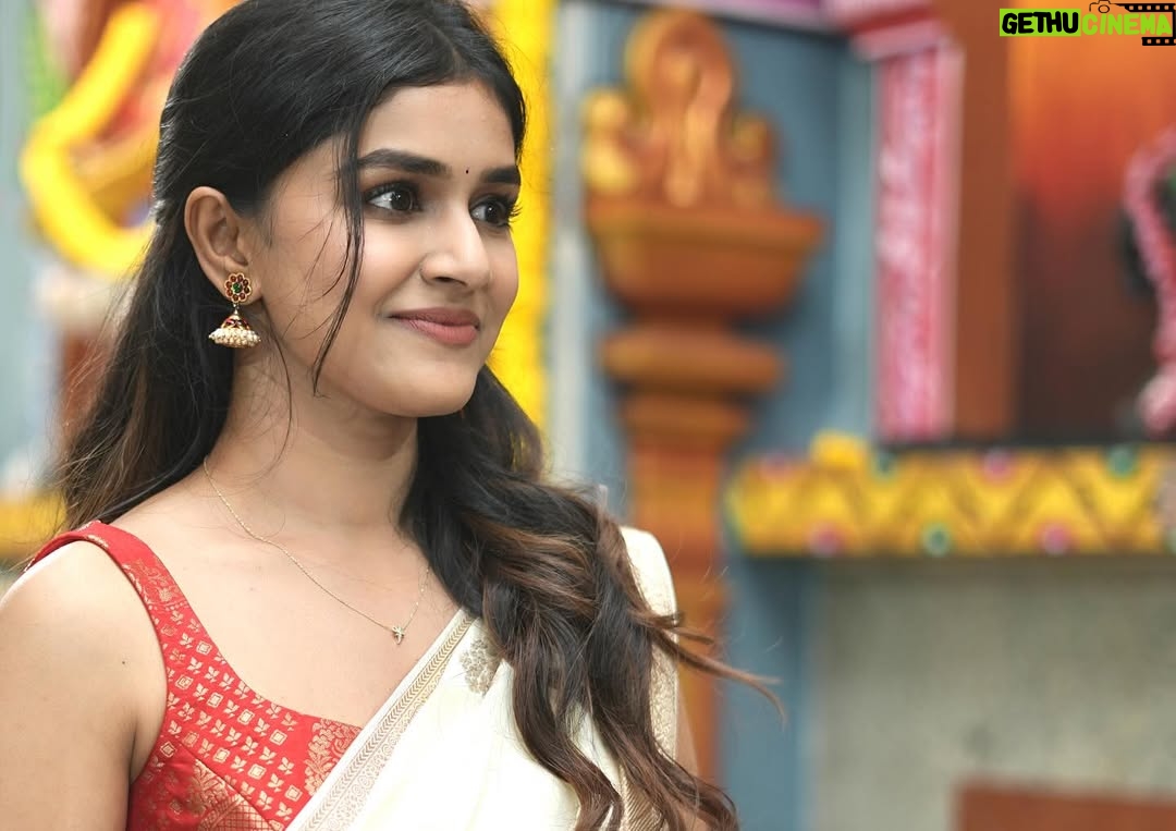 Sanjana Anand - 150.3K Likes - Couldn’t be Happier♥️ 

Super Excited to be sharing screen with Our @nimmashivarajkumar sir🧿🥹
 
Blessed to be associating with this Amazing Team @kvn.productions @pavanwadeyar ♥️

@b_ajaneesh @dheekshithshettyofficial @loosemada_yogi 
ಎಂದಿನಂತೆ ನಿಮ್ಮ ಪ್ರೀತಿ ಸದಾ ಇರಲಿ✨
