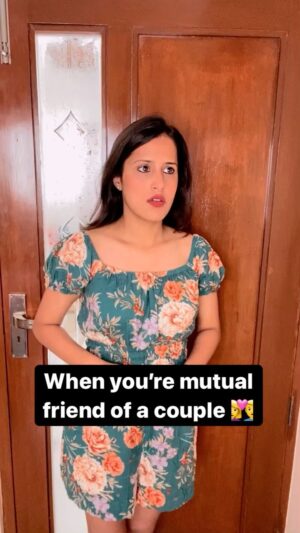 Sanjana Jagga Instagram - Can you relate?🤣 #relatable #sanjanajagga #couples #bestfriend #hindireels #memevideos