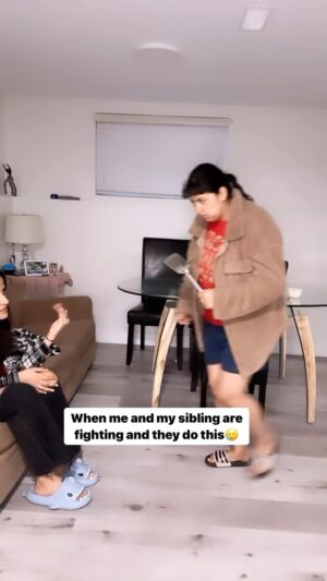 Sanjana Jagga Instagram - Kya apke wale b ase hain? 🥲
•
•
•
Concept taken
#sanjanajagga #relatable #sanjana_jagga30 #siblings #siblinggoals #siblingslove #sibling #surrey #vancouver #britishcolumbia #toronto #delhi #india #canada #chandigarh #hisar #haryana #punjab