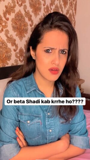 Sanjana Jagga Instagram - Tag anyone😂 Jinki Shadi krne ki umar hai😉
Sound- @nishchay.verma 🤍
#relatable #marriage #girls #reelitfeelit #funnyreels #relatablememes #hindireels
