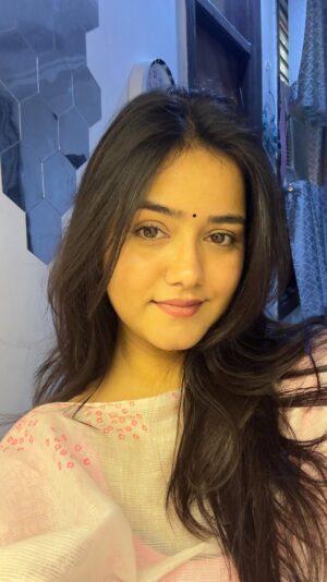 Sanskriti Singh Instagram - Meri aakhyan mein radke💕