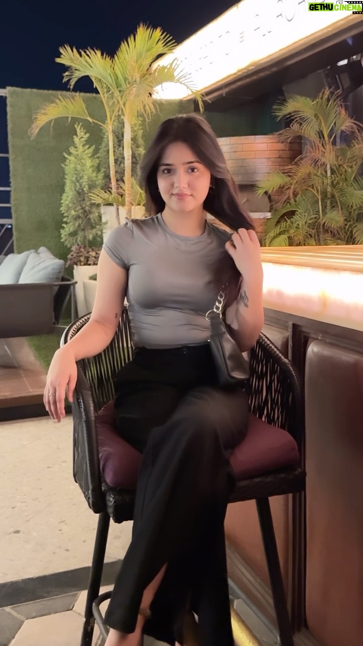 Sanskriti Singh - 42.4K Likes - Aida nahio soneya pyaar chalda🤍