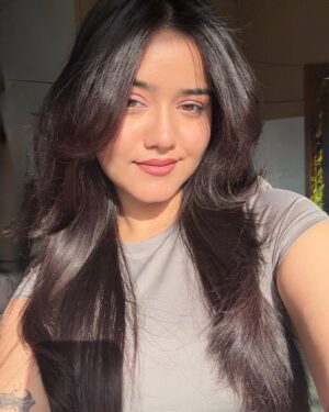 Sanskriti Singh Instagram - Shor si zindagi meri,
Sukoon sa ishq tera š·