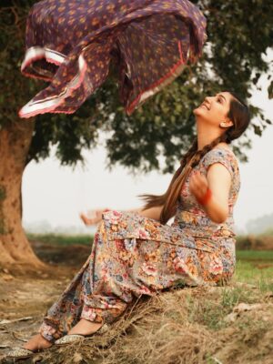 Sapna Choudhary Instagram - खुद में खोने दे मुर्शद अब तमाशा होने दे...! 🤨 

#sapnachoudhary #desiqueen #desiharyanvi #positivity #trending #thankgodforeverything