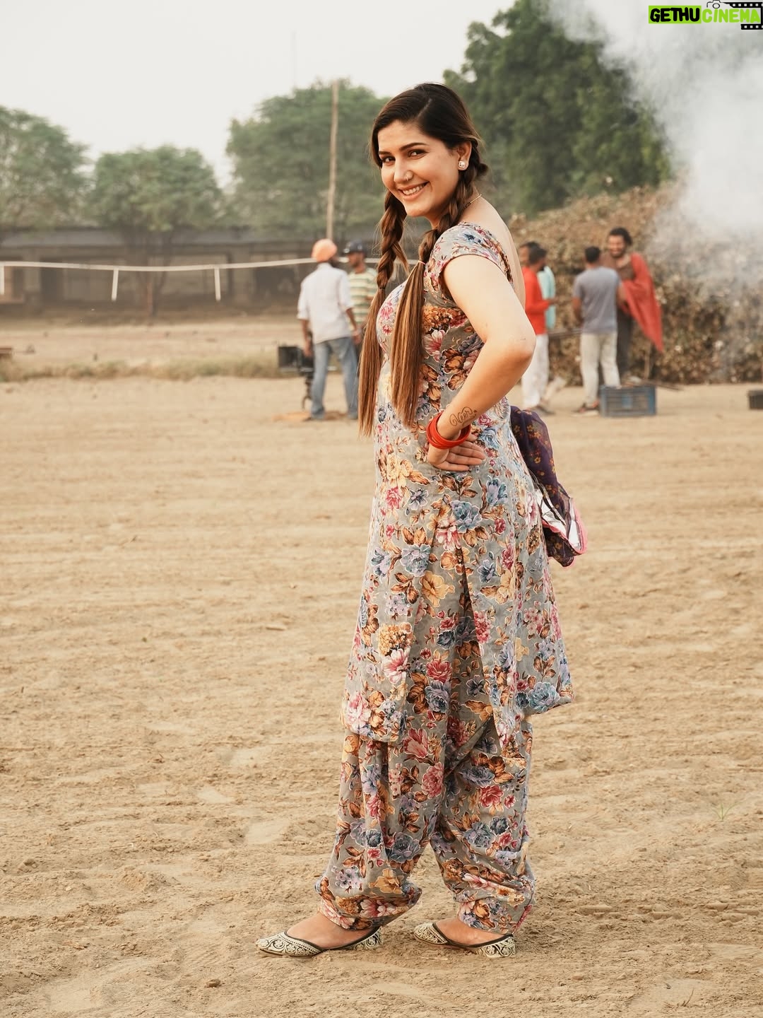Sapna Choudhary - 268.6K Likes - खुद में खोने दे मुर्शद अब तमाशा होने दे...! 🤨 

#sapnachoudhary #desiqueen #desiharyanvi #positivity #trending #thankgodforeverything