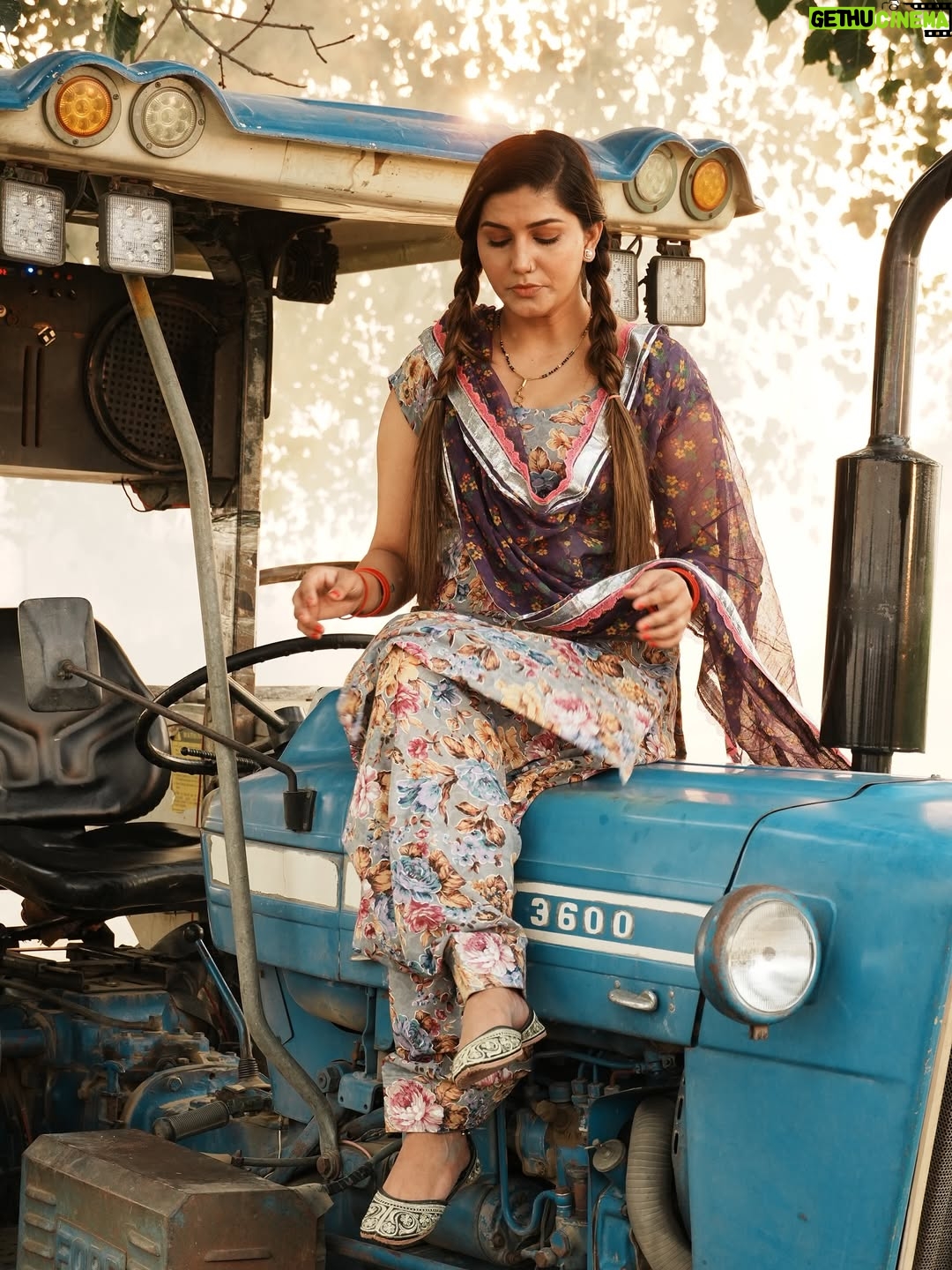 Sapna Choudhary - 268.6K Likes - खुद में खोने दे मुर्शद अब तमाशा होने दे...! 🤨 

#sapnachoudhary #desiqueen #desiharyanvi #positivity #trending #thankgodforeverything