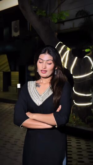 Sapna Roy Instagram - Sab dogle hai 😂💯 @sapnaroy322
#instagram #viralvideos #trend #instagood #trendy #instadaily #viral #trendingreels #explore #viralreels #viralreel #viralpost❤️ #explorepage✨ #explorer #exploring