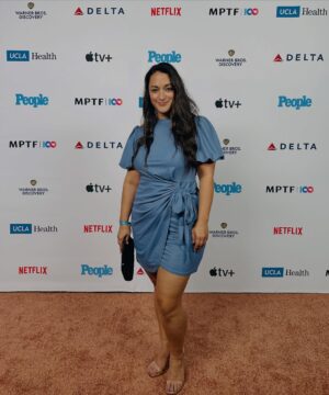 Sara Tomko Instagram - Thank you for inviting us to join in your fun, games and dancing last night @mptf You always know how to host a good time especially at your 19th annual #eveningbefore the Emmy’s.  To the Emmy nominees up for tonight’s awards, break all the legs! Hope tonight your dreams come true and you can finally live out that speech you been practicing in the shower and the car and the grocery store and the park and in your head 🥹🎭🫶🏽
•••
Thanks for flirting with me and some fun familiar faces all night @tj_pederson
•••
Stylist @thredup 😍🩵