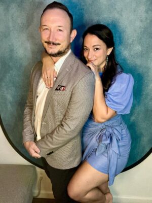 Sara Tomko Instagram - When you’re already set up from the days self-tape, one must photo shoot.  This is #themomentbefore the #eveningbefore @mptf 19th annual Motion Picture & Television Fund’s Emmy Party 🎭🎥📺🎞️🥰🙏🏽 Thanks for having us!
•••
If I forget to tell you later, I had a really good time tonight @tj_pederson
