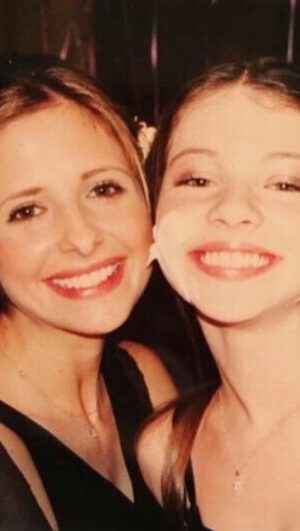 Sarah Michelle Gellar Instagram - When you turned 16, it was hard not to still see you as the little girl I met on All My Children. When you turned 21, I had to teach myself to not see you as the little sister anymore. I can’t imagine what 40 would have been like. This I know… it would be filled with love. Happy birthday @michelletrachtenberg