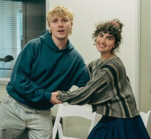 Sarah Yarkin Instagram - WE ARE SO BACK

@schoolspirits @ season3