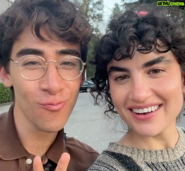 Sarah Yarkin - 41.6K Likes - WE ARE SO BACK

@schoolspirits @ season3