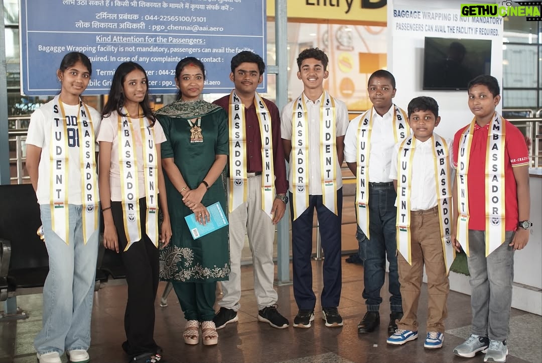 Saranya JaiKumar - 1.3K Likes - POLO Research Organisation in association with Consulate General of India at Jaffna has organised a series of motivational talks for students by Dr Sylendra Babu IPS at Jaffna , Batticaloa , Trinco and Vavuniya . My student ambassadors were at the airport today for the send off . Thanks to Thevan sir for the support . 

Dr Saranya Jaikumar
President , POLO Research 
www.thepoloresearch.com
