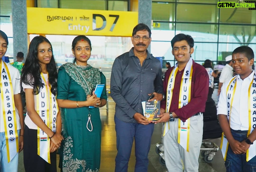 Saranya JaiKumar - 1.3K Likes - POLO Research Organisation in association with Consulate General of India at Jaffna has organised a series of motivational talks for students by Dr Sylendra Babu IPS at Jaffna , Batticaloa , Trinco and Vavuniya . My student ambassadors were at the airport today for the send off . Thanks to Thevan sir for the support . 

Dr Saranya Jaikumar
President , POLO Research 
www.thepoloresearch.com