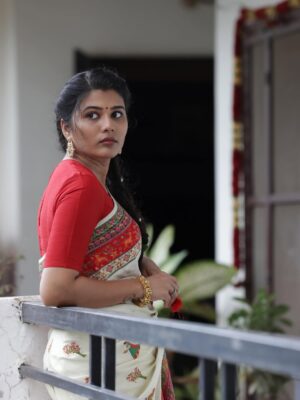 Saranya Pradeep Instagram - Every saree has a story to tell, and I’m the storyteller ❤️🤍
Clicks by : #mogudu 😘 @pradeepmanku
Stylist : #rekhaboggarapu
Assisted by : @venijoshna_m
Outfit- @niharmony__
Jewellery- @bcos_its_silver
Hairstylist : @farzanashaik._.stylist
.
.
.
.
#indian #ethnic #fashion #sareeswag #saree #magic #sareegoddess #sareeinspiration #goals #vibes #beauty #celebration #accessories #jewellery #sparkle #statement #sareestyle #glam #sareefashion #accessorize #addons #bliss #goddess #ensemble #sᴀʀᴇᴇʟᴏᴠᴇ #glamour #perfection #sareeaddict #sareestyle #sareeinspiration