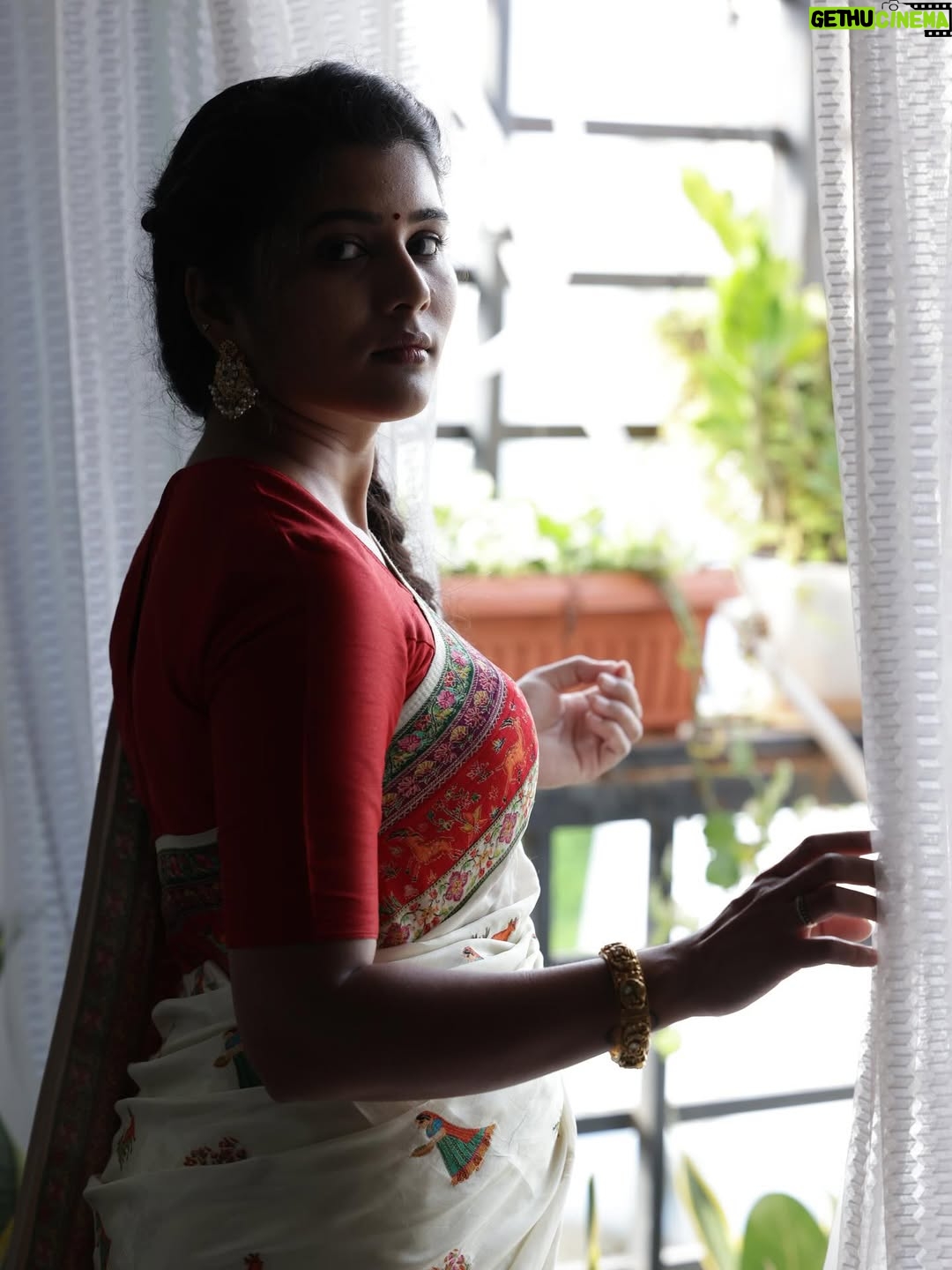 Saranya Pradeep - 19K Likes - Every saree has a story to tell, and I’m the storyteller ❤️🤍

Clicks by : #mogudu 😘 @pradeepmanku 

Stylist : #rekhaboggarapu
Assisted by : @venijoshna_m 

Outfit- @niharmony__ 
Jewellery- @bcos_its_silver 

Hairstylist : @farzanashaik._.stylist 

.
.
.
.
#indian #ethnic #fashion #sareeswag #saree #magic #sareegoddess #sareeinspiration #goals #vibes #beauty #celebration #accessories #jewellery #sparkle #statement #sareestyle #glam #sareefashion #accessorize #addons #bliss #goddess #ensemble #sᴀʀᴇᴇʟᴏᴠᴇ #glamour #perfection #sareeaddict #sareestyle #sareeinspiration