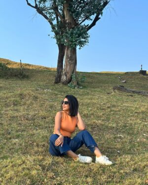 Sargam Koushal Instagram - Women with wings
They long to touch the sky
Women with wings
They teach themselves to fly
#lake #pykara #water #boating #fun #trek #mountains #beauty #ooty #women