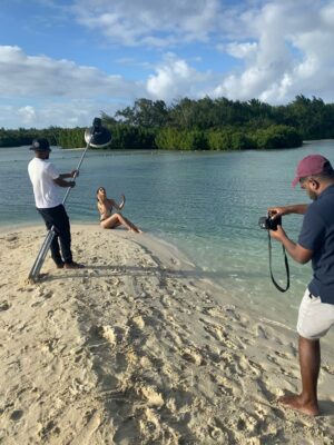 Sargam Koushal Instagram - This shoot organised by @u.wellness_spa exclusively for @manishvaidofficial is hands do my favourite photoshoot in this whole entire universe especially because of the efforts that went into making it so perfect. From booking a speedboat, to organising an entire brunch at the beach, with fish and wine, the clear waters and the scenic views. Thank you Mrs Mauritius World for this amazing day.
Mauritius will always be special.
@rishab_rambaruth what a phenomenal mind!