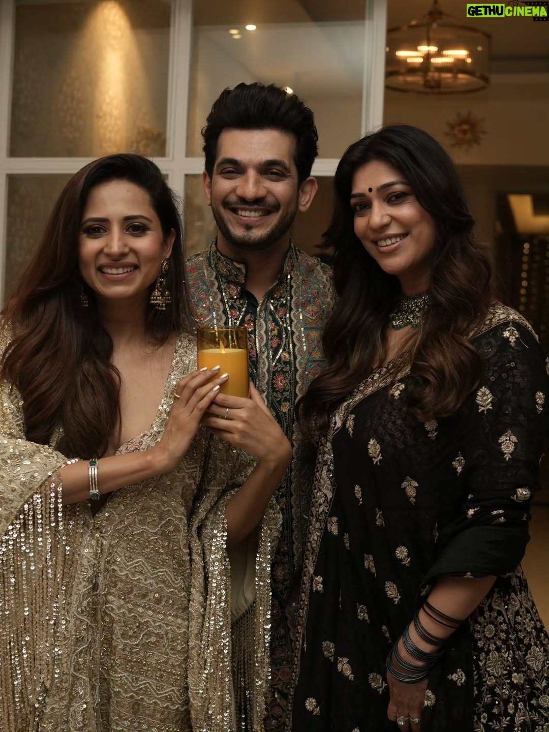 Sargun Mehta - 427.1K Likes - The 1st diwali at our "Saubhagya" ❤️🧿