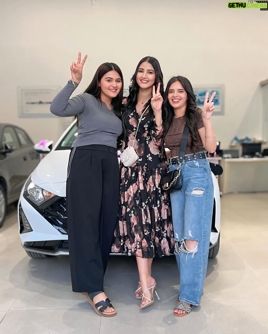 Sargun Sekhon - 49.7K Likes - 🧿♥️