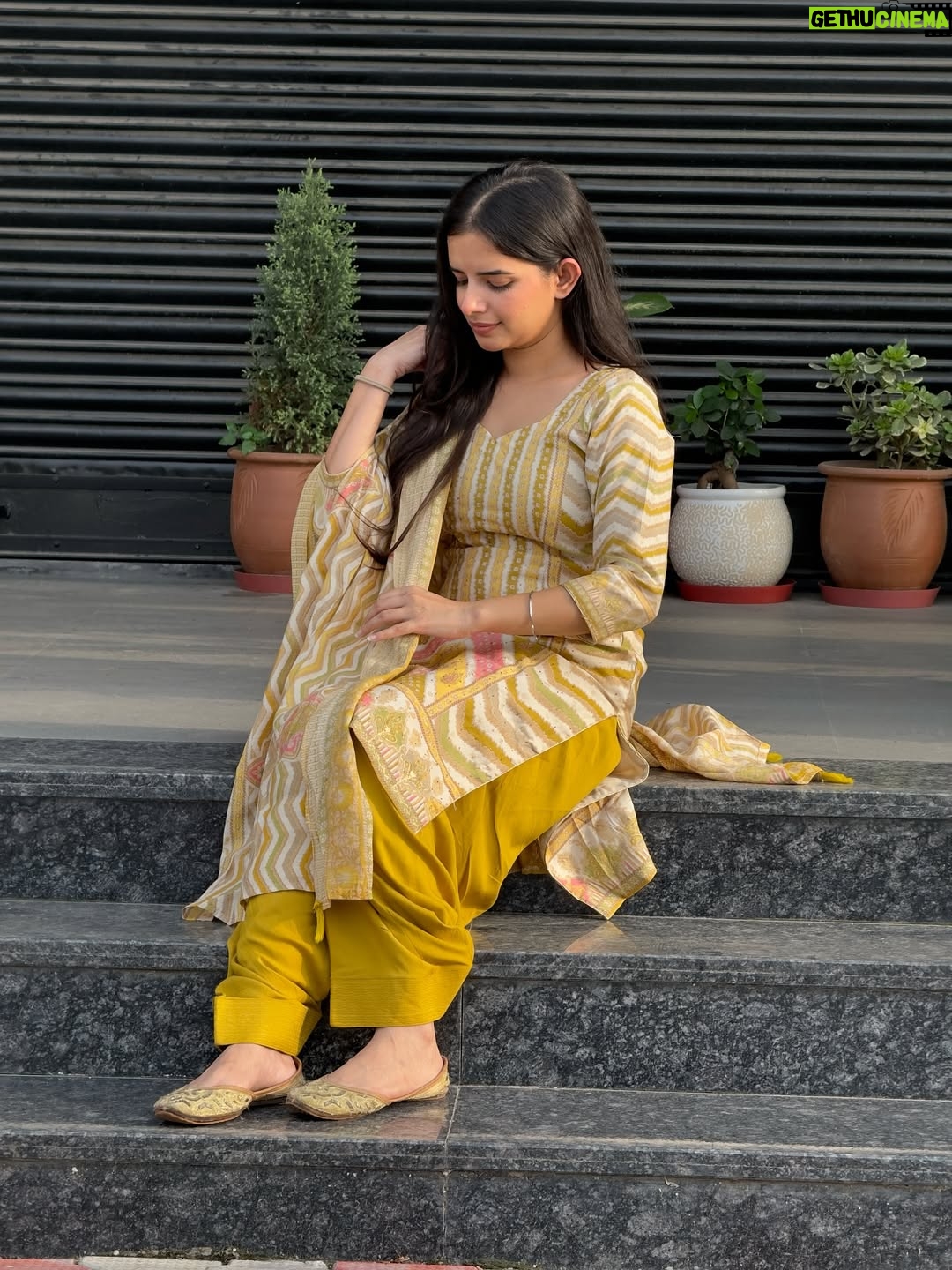 Sargun Sekhon - 19.8K Likes - 🥰