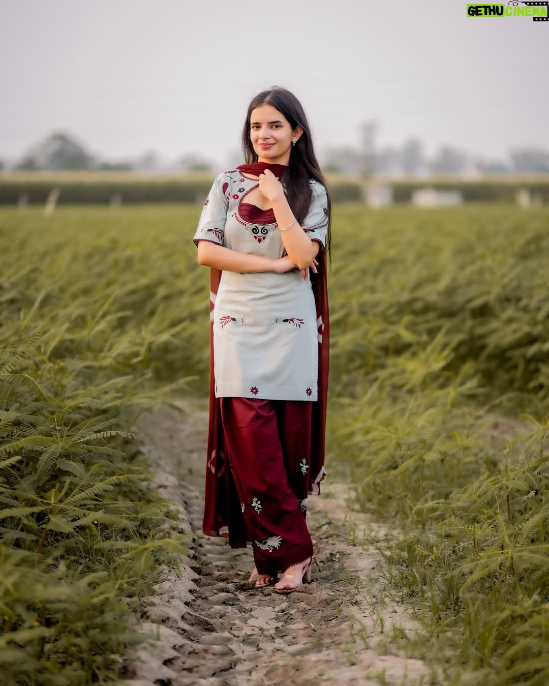 Sargun Sekhon - 14.8K Likes - Which one is your favourite ? 🫣🤍 
Suit : @surkh_roo_label 
📸 : @weddingshadesandstories 
.
.
.
.
.
.
#photooftheday #instapost #instamood #trending #punjab #pind #explore #lovepunjab #punjabisuit #instafit #punjabisongs