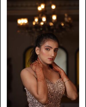 Sarika Luthra Instagram - Style मेरा, Character मेरा, Life मेरी, But Problem दुनिया को हो रही है!
.
.
.
.
.
#saruluthraofficial❤️🔥 #dosti #love #fashion #vedio #beautiful #simple #cute #followforfollowback #followers #single #makup #dressup #dresses #instragood #instragram #viral #instragood #attitude