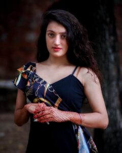 Sarika Luthra Most Liked Photos and Posts