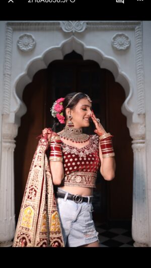 Sarika Luthra Instagram - Trending ❤️
.
.
.
.
.
#saruluthraofficial❤️🔥 #dosti #love #fashion #vedio #beautiful #simple #cute #followforfollowback #followers #single #makup #dressup #dresses #instragood #instragram #viral #instragood #attitude