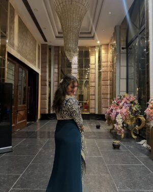 Sarika Luthra Instagram - Lost in the beauty of the moment🌸
#fashion #instagram #instagood